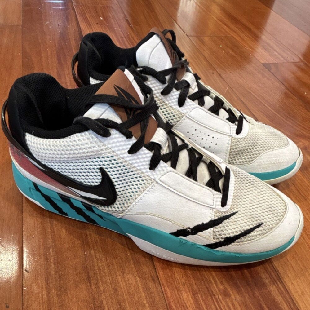 Nike Men’s White Black Teal Red Mesh Low Top Lace-Up Basketball Sneakers size 11